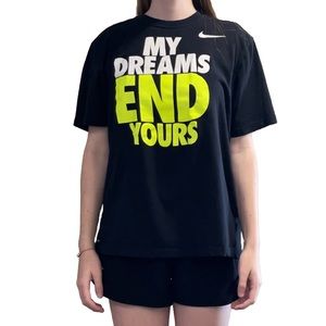 ❌SOLD❌
Nike “My Dreams End Yours” Dri-Fit Mens Large T-Shirt